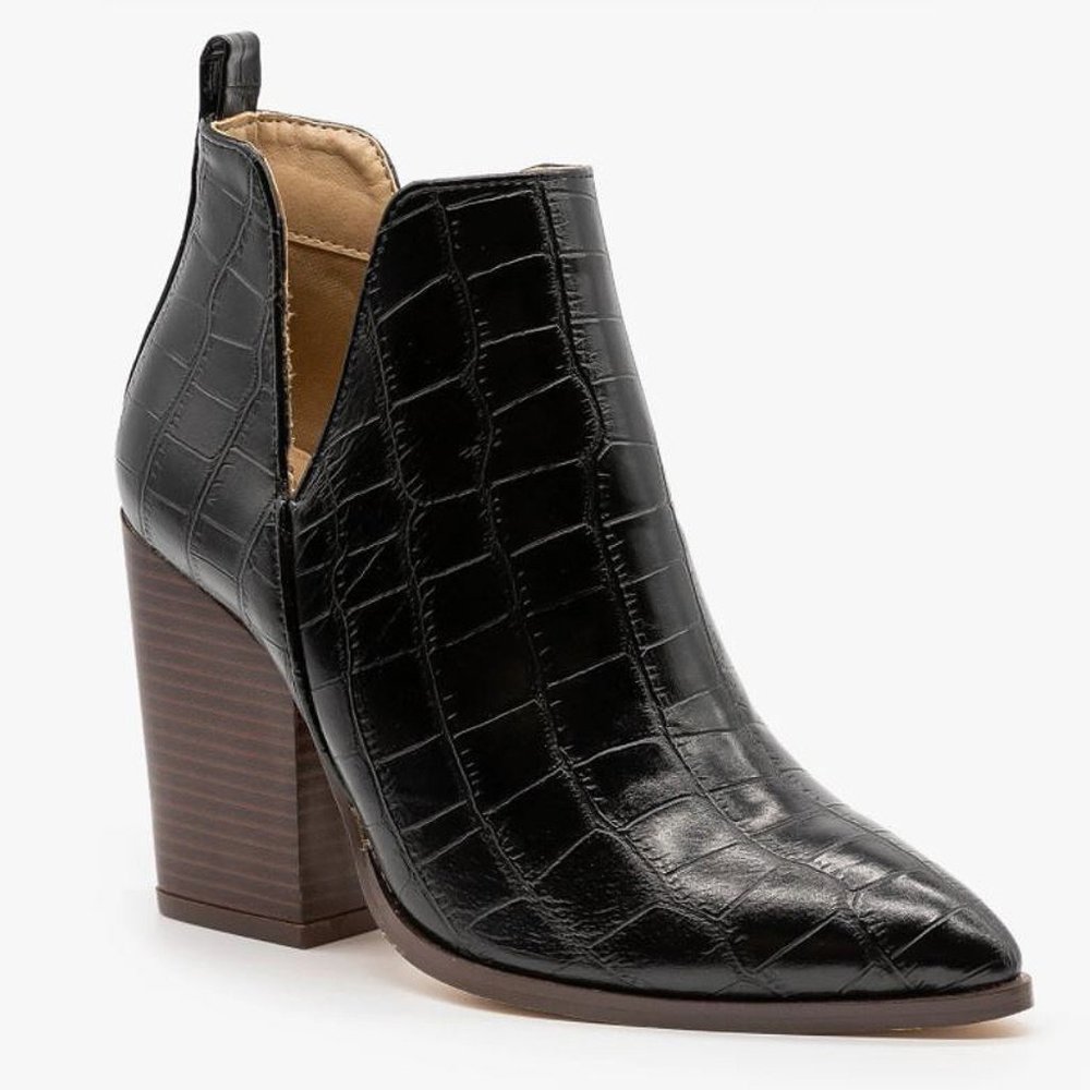 New Black V Cutout Pointy Toe Ankle Boots Booties - Picture 3 of 3